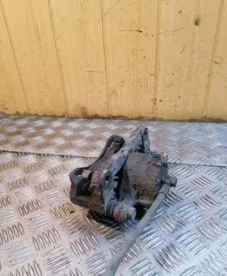 Mitsubishi Galant Front brake caliper