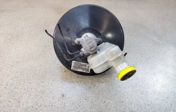 Chrysler Grand Voyager IV Brake booster 04683845ACAOP1110 04683845AC