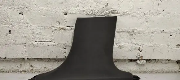 (B) pillar trim (bottom)