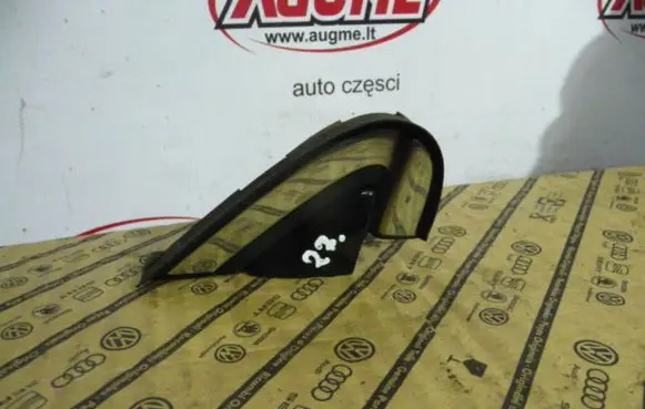 Honda CR-V Tailgate/trunk side cover trim 
