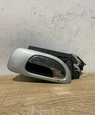 Toyota Avensis T250 Front door interior handle 9643604577