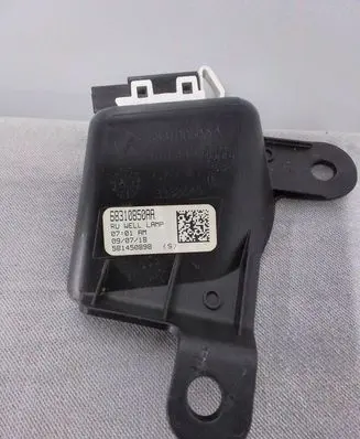 Chrysler Pacifica Rear door interior light 68310850AA 3338645
