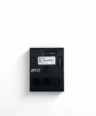 Audi A5 8T 8F Central body control module 8K0907063DH