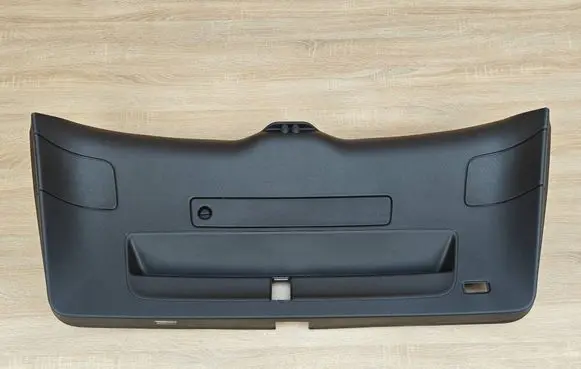 Audi Q5 SQ5 8R Tailgate trim 8R0867979B
