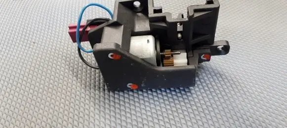 BMW 5 E60 E61 Sliding door lock 9918003265