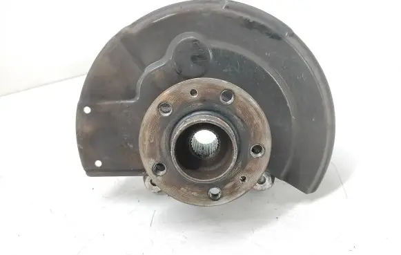 Front wheel hub