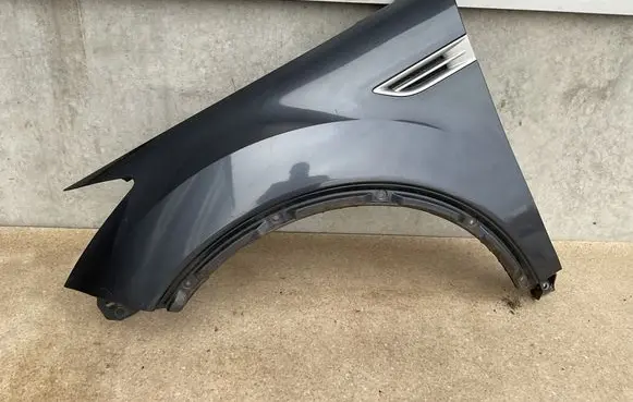 Ford Kuga I Fender