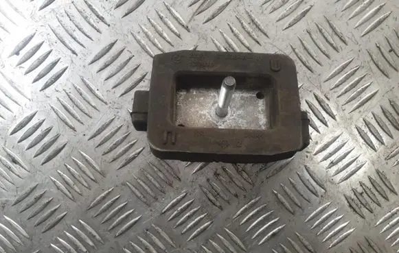 BMW 5 F10 F11 Gearbox mount 6769848