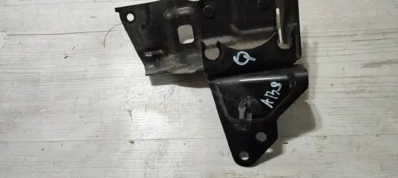 Nissan Qashqai ABS pump bracket 