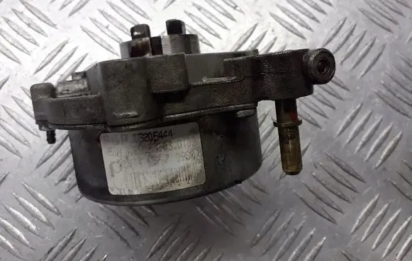 Alfa Romeo 159 Vacuum pump 55205444