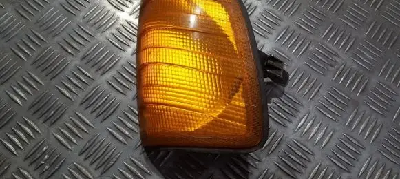 Mercedes-Benz E W124 Front indicator light 42704R6