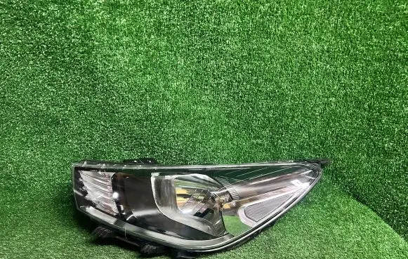 KIA Rio Headlight/headlamp