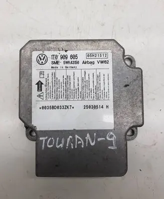 Volkswagen Touran I Airbag control unit/module 1T0909605 05H21S12 5WK43150