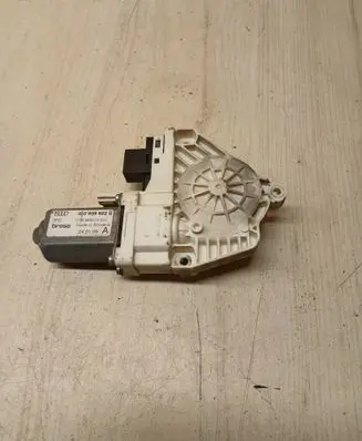 Audi Q7 4L Front door window regulator motor 4L0959802B 1036989719200