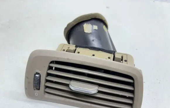Volvo V70 Dashboard side air vent grill/cover trim 3409375