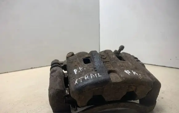 Nissan X-Trail T30 Front brake caliper