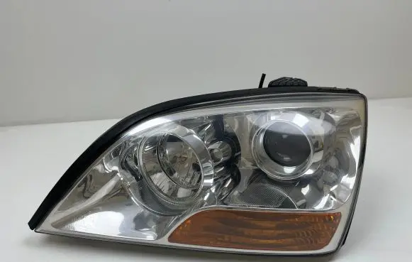 KIA Sorento Headlight/headlamp 921013E5XX