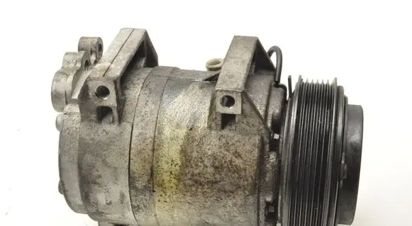 Volvo V70 Air conditioning (A/C) compressor (pump) 