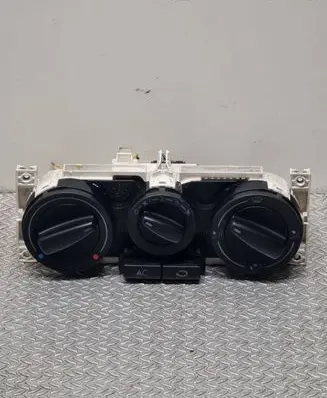 Volkswagen Golf IV Climate control unit 1J0820045F 901511210000 657837L09