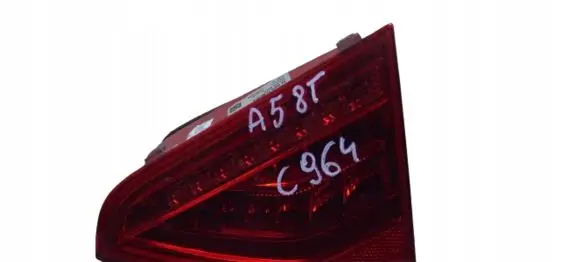Audi A5 8T 8F Tailgate rear/tail lights 8T0945094C