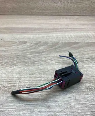 Volkswagen PASSAT B5 Plug wire 8A0972986