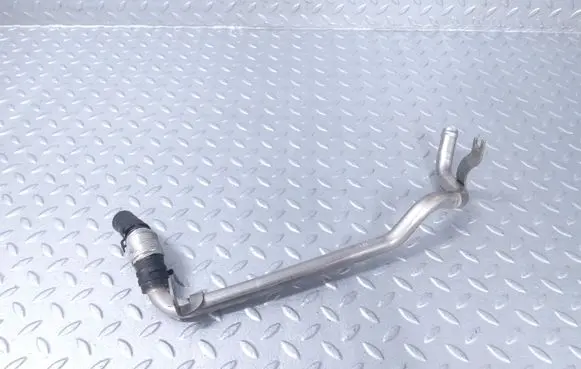Land Rover Defender Engine coolant pipe/hose LPLA5H372BB LR125254