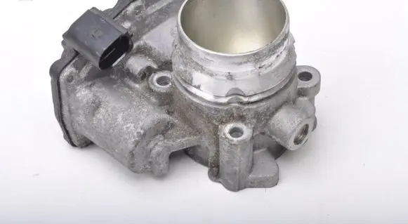 Volvo XC40 Electric throttle body valve 31465702AA