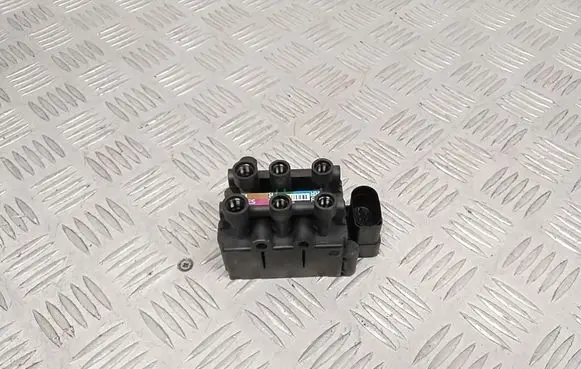 Audi A8 S8 D5 Valve 4N0616013