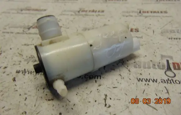 Jeep Grand Cherokee (WJ) Windscreen/windshield washer pump
