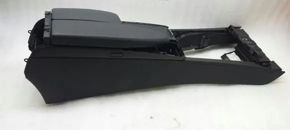 Mercedes-Benz C W204 Center console A2046802250