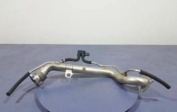 BMW X5 E53 Air intake hose/pipe 7102198