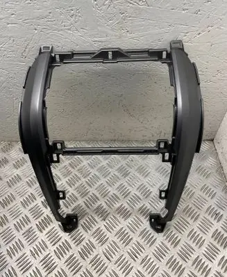 Honda CR-V Radio/GPS head unit trim 77250SWAA0