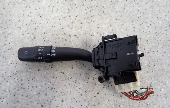 Toyota Avensis T250 Tailgate/trunk/boot open switch