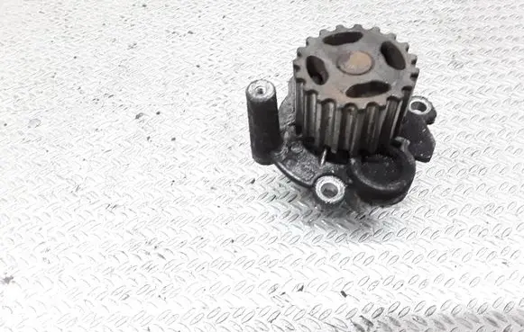 Skoda Octavia Mk2 (1Z) Water pump