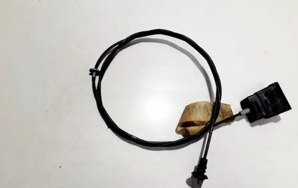 Mazda 5 Engine bonnet (hood) release handle