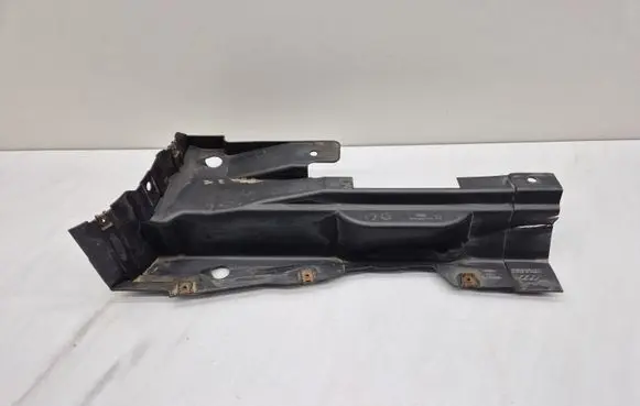 Audi Q3 8U Side bottom protection 8U0825213 8U0825213D