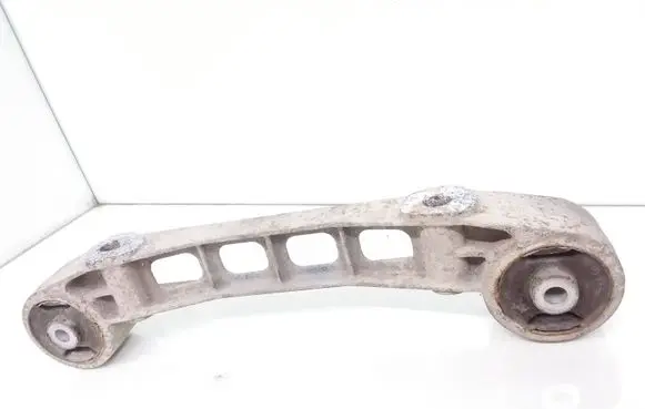 Mercedes-Benz Vito Viano W639 Rear differential/diff mount bracket A6393530347