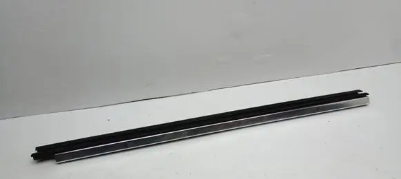 BMW 7 F01 F02 F03 F04 Rear door glass trim molding 7206452