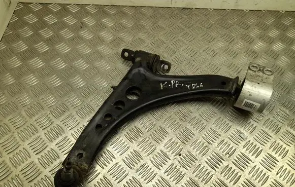 Opel Insignia B Front lower control arm/wishbone 84198832