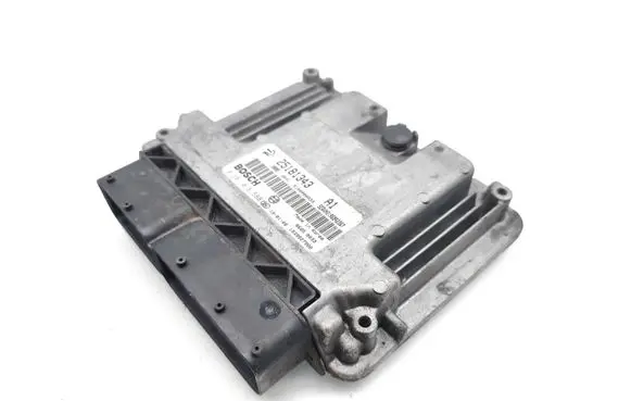 Chevrolet Captiva Engine control unit/module 25181343 0281016588