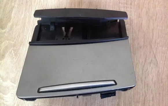 Audi A6 S6 C6 4F Car ashtray 4F2857951B