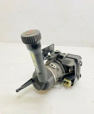 Peugeot Partner Power steering pump 9673536480