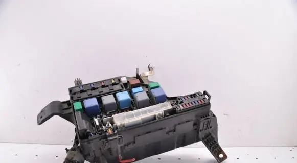 Toyota Prius (XW20) Fuse box set