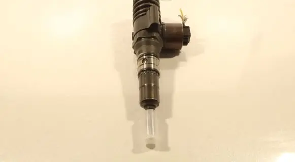 Audi A4 S4 B7 8E 8H Fuel injector 0414720403