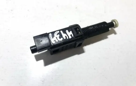 Brake pedal sensor switch