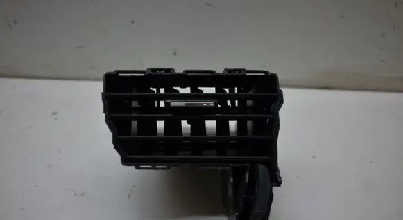 Citroen C5 Dash center air vent grill 9682425477