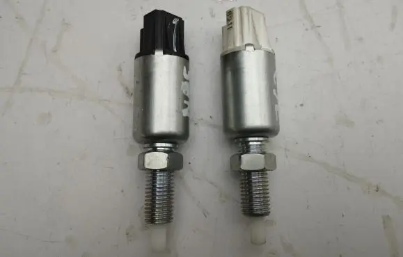 Clutch pedal sensor