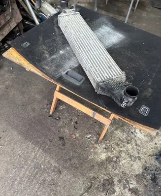 Mercedes-Benz E W212 Intercooler radiator A2045000200