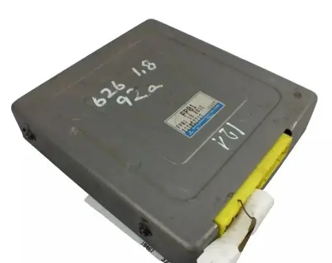 Mazda 626 Engine control unit/module E2T03771T