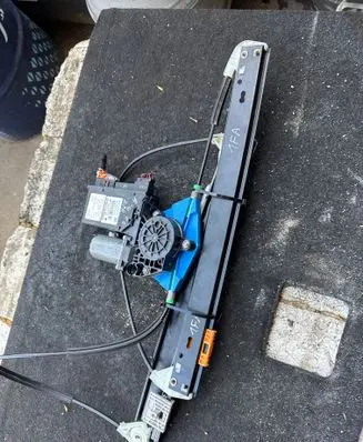 Audi A4 S4 B7 8E 8H Front door window regulator with motor 0130821764 102236XXX 8E1959802H